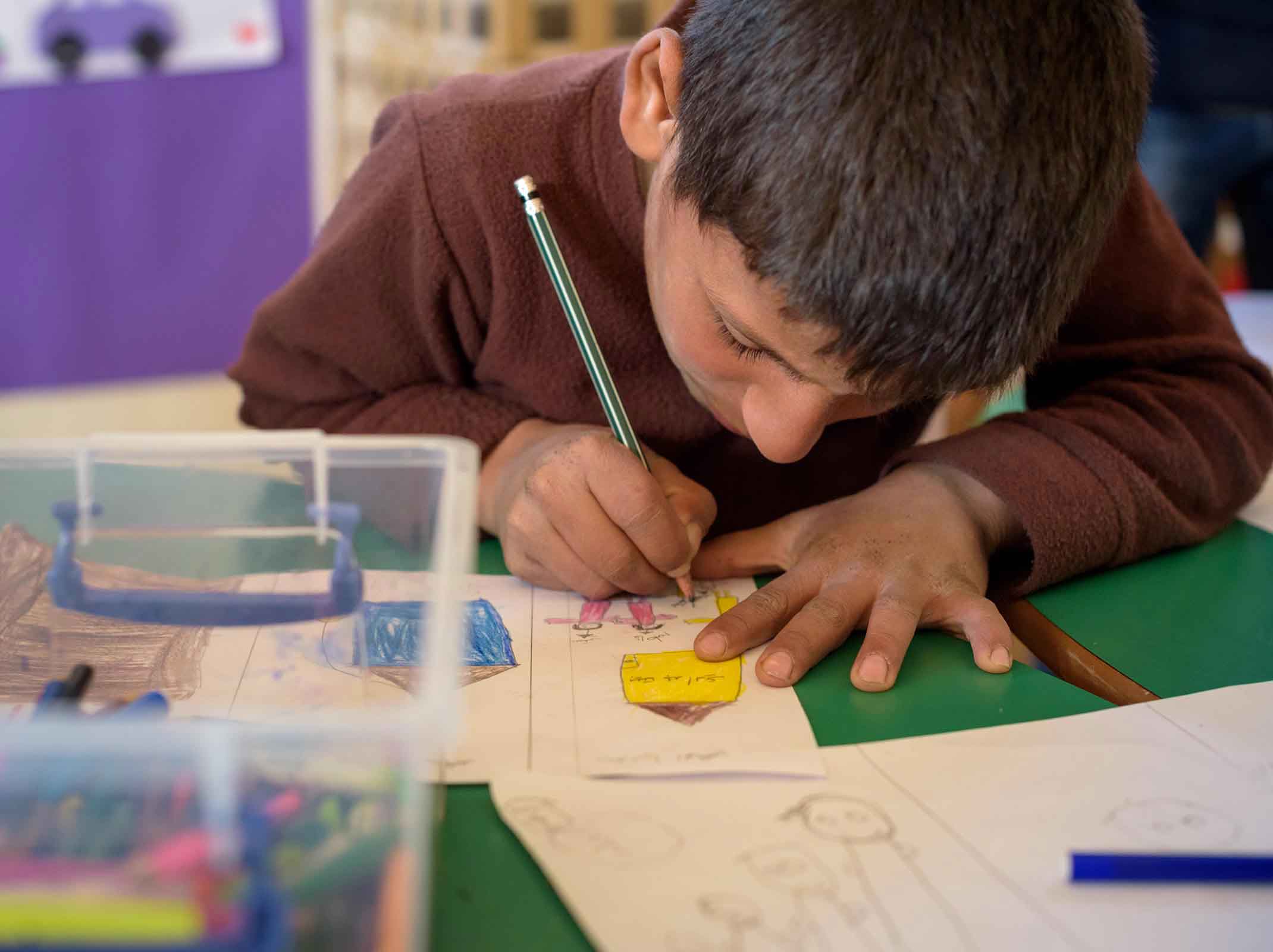 Syrian refugee children use art to express their feelings.