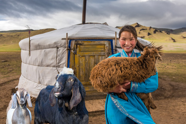 Follow the goats: In Mongolia, Dulamsuren is the perfect example of how goats are helpful to people! Experience the daily lives of goats and people in Mongolia.