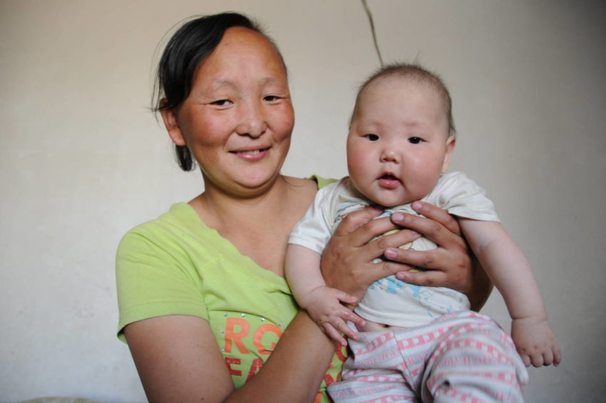 This year's World Breastfeeding Week theme highlights peer counseling programs. See how World Vision supports mother and infant nutrition in Mongolia!