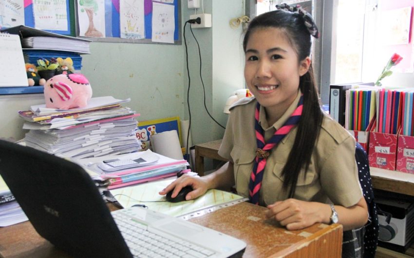 A former World Vision sponsored child is now an English teacher in Thailand.