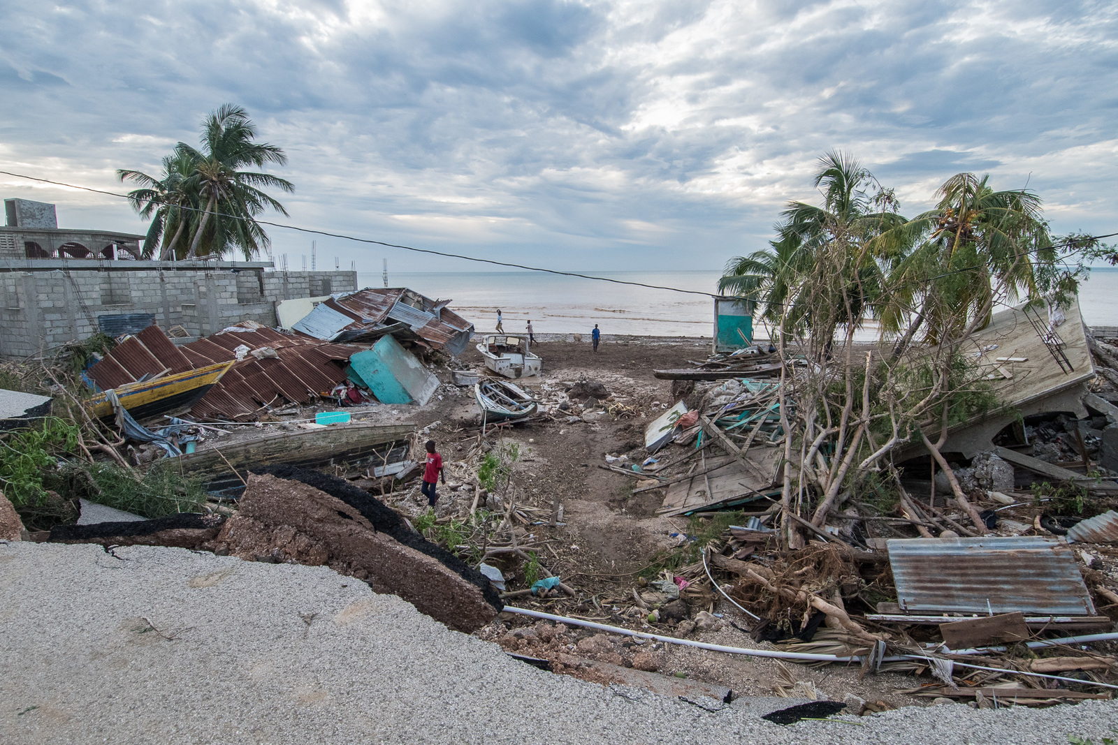 2016 Hurricane Matthew: Facts, FAQs, and how to help | World Vision