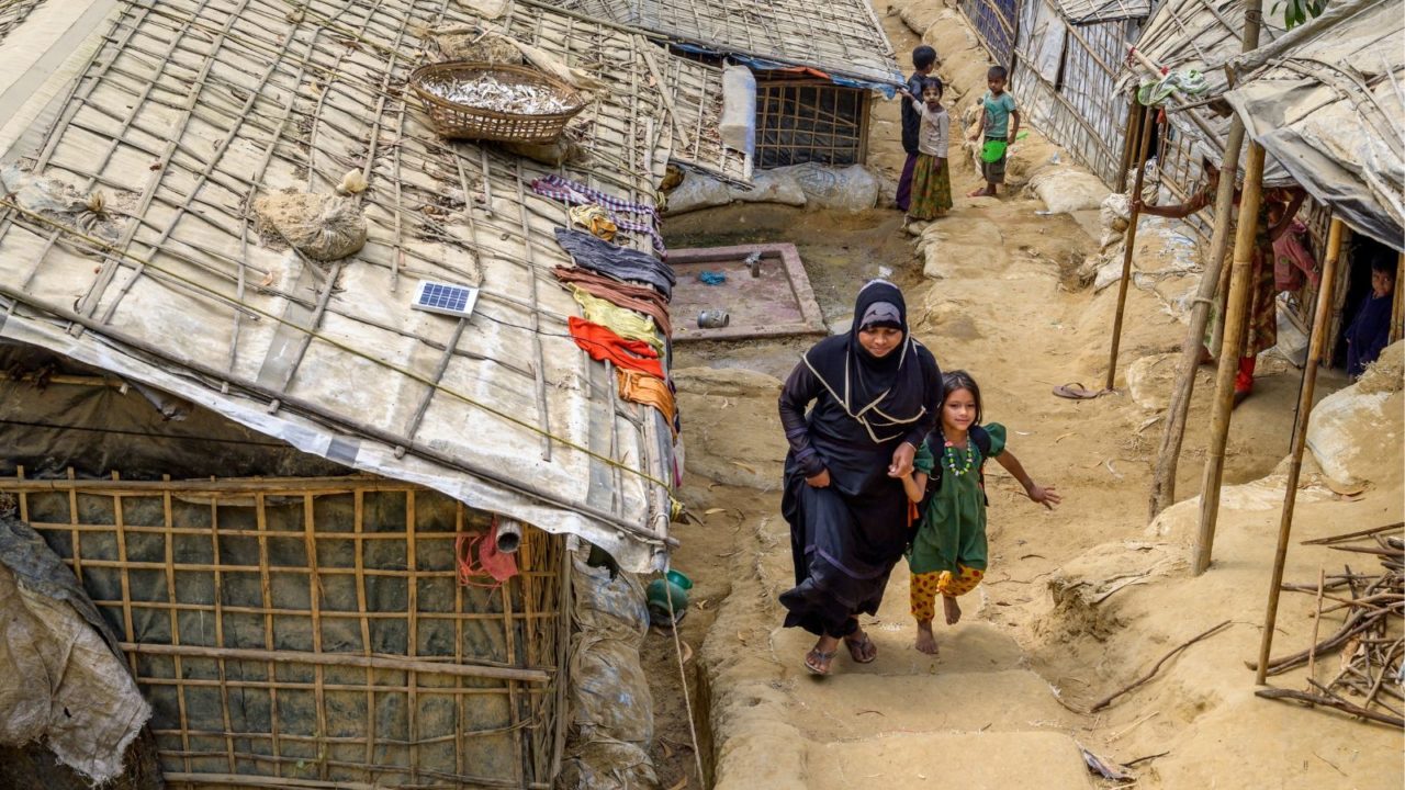 A day in the life of a Rohingya refugee child | World Vision