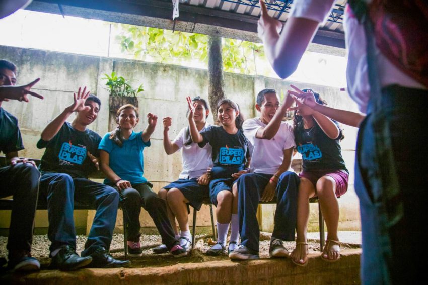 Teens in El Salvador are taking part of a program that empowers them to build a future for themselves.