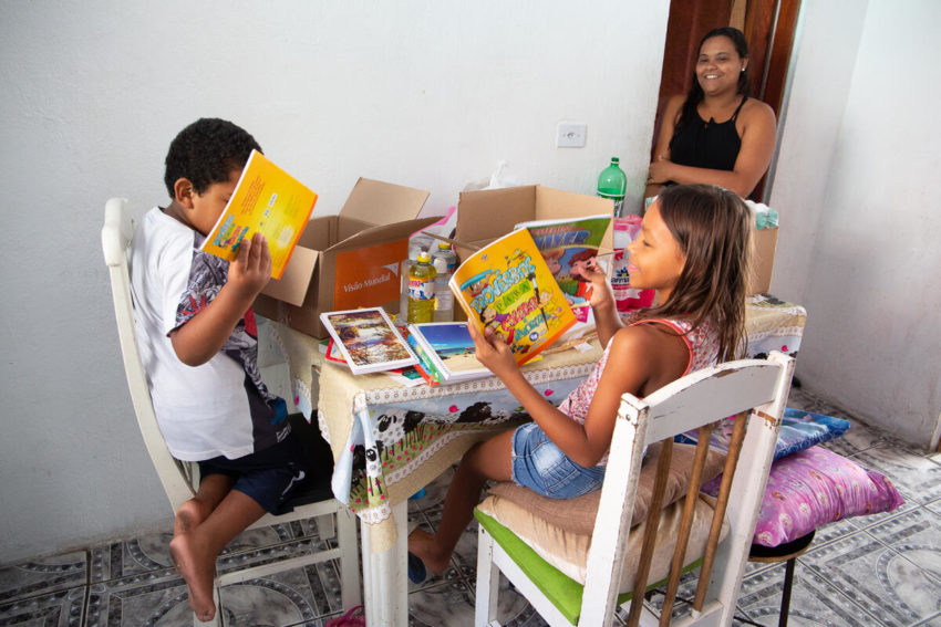 In São Paulo, Brazil, World Vision provided a family with household goods and activities for the kids while they’re out of school during the coronavirus pandemic.