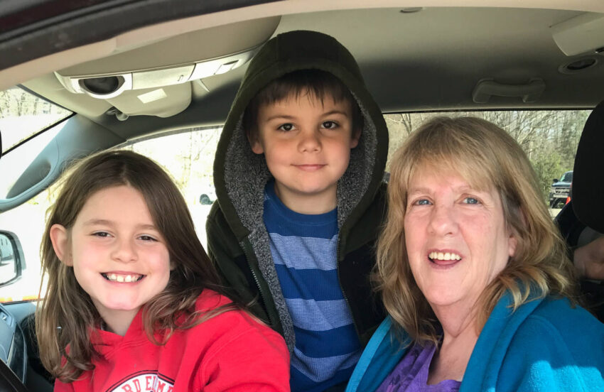 Grandmother Candace Shrader calls World Vision Family Emergency Kits a “lifesaver” to help her as she faces reduced hours at her job due to the COVID-19 pandemic.