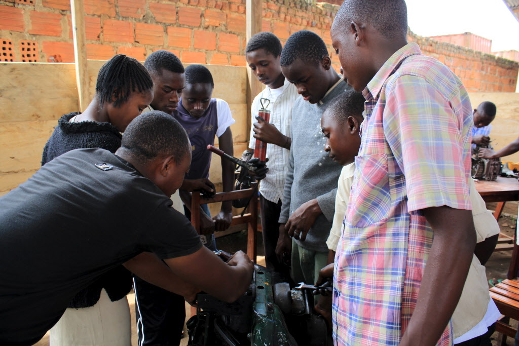 Former child soldiers getting vocational training. ©2013 Kayla Robertson for World Vision UK.