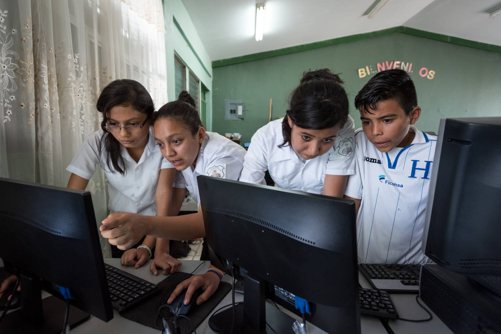 This World Vision technology project in Honduras makes kids' screen time educational. Let's flip the switch on cyberbullying and instead use technology to be kind to yourself and others. Find out how you can help kindness go viral.